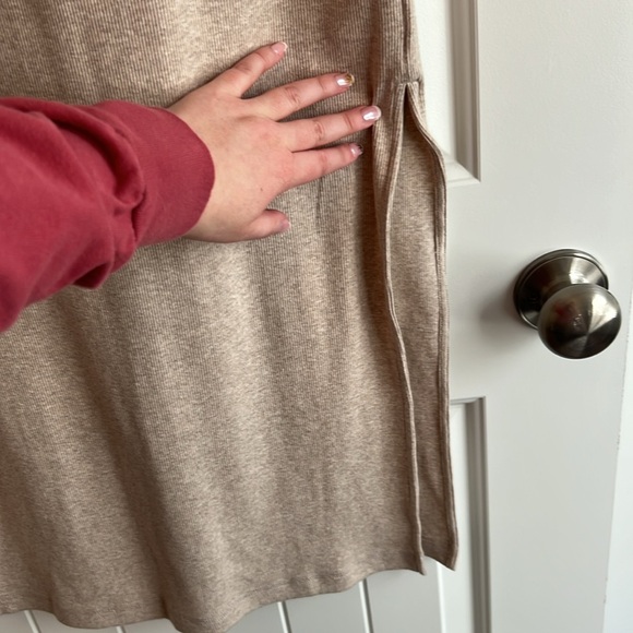 *NWT* Old Navy Fitted Ribbed Square-Neck Midi Dress [[Light Tan]] - Picture 4 of 5